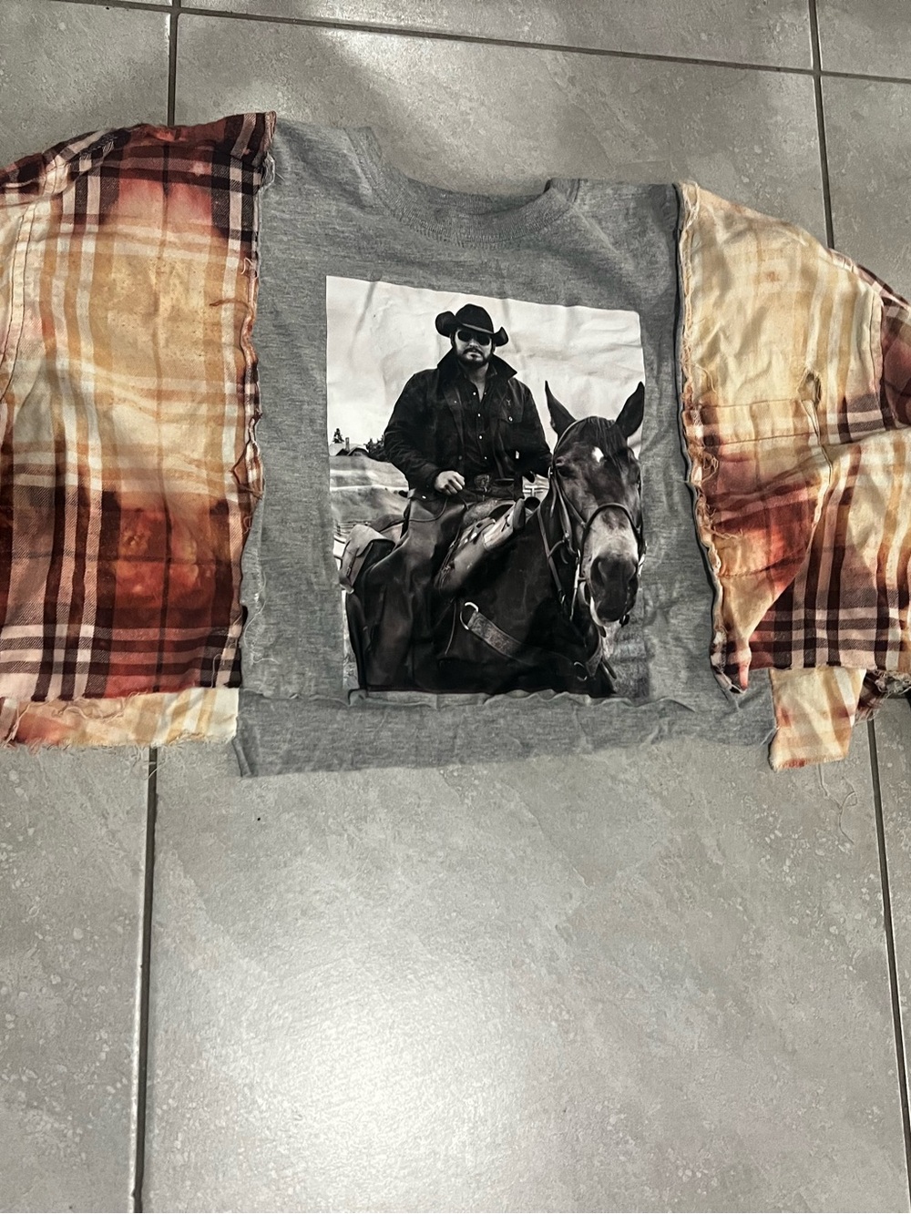 Graphic Patchwork Dutton Ranch - Gray with Plaid Sleeves